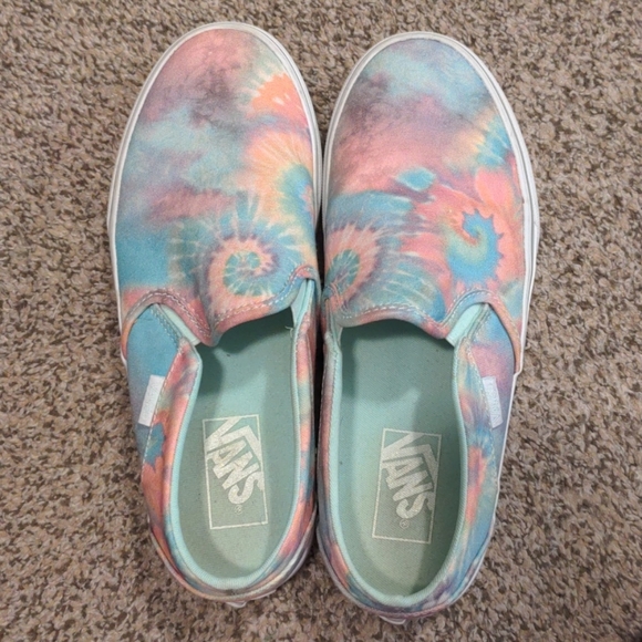 Vans Shoes - Women Vans, size 7.5, tie dye